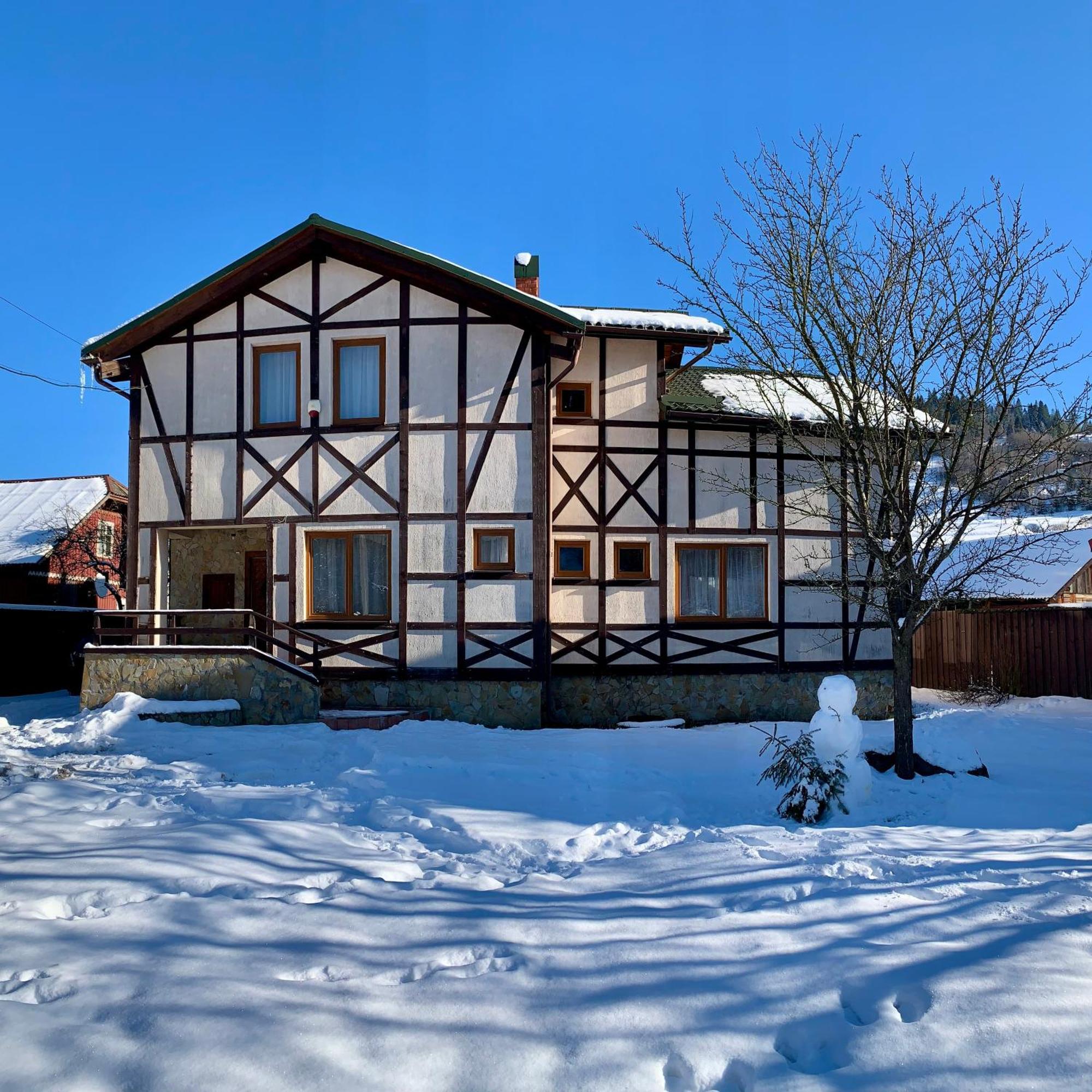 Дім Villa Tukhlya Exterior photo